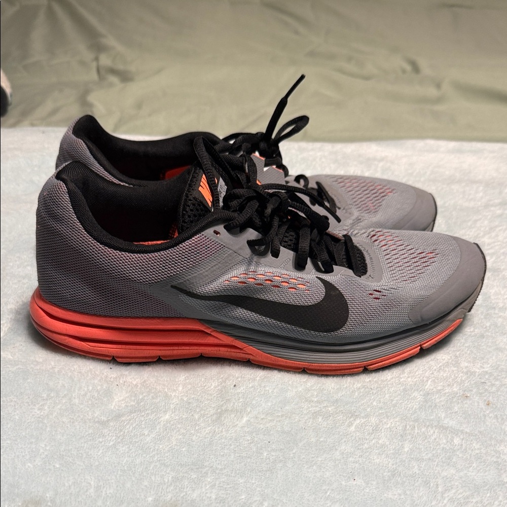 Nike Womens Structure 17